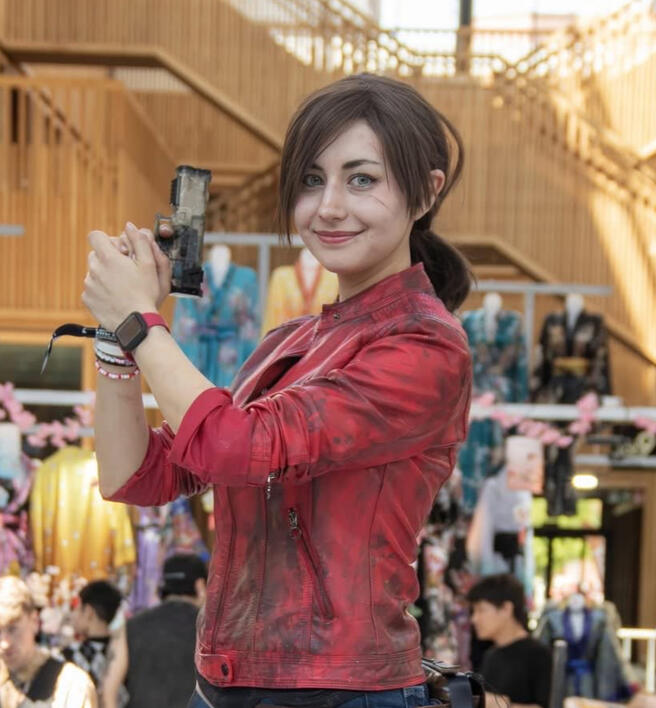 Claire Redfield cosplay at Comic Con Brussels 2025 (Taken by @Cosplaycloud)