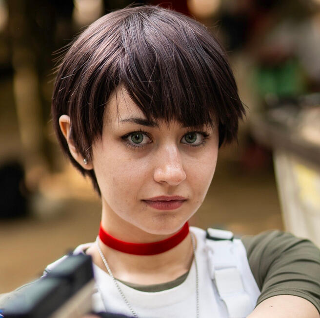 Rebecca Chambers cosplay at MCM May :D (taken by @Uwcosplay)