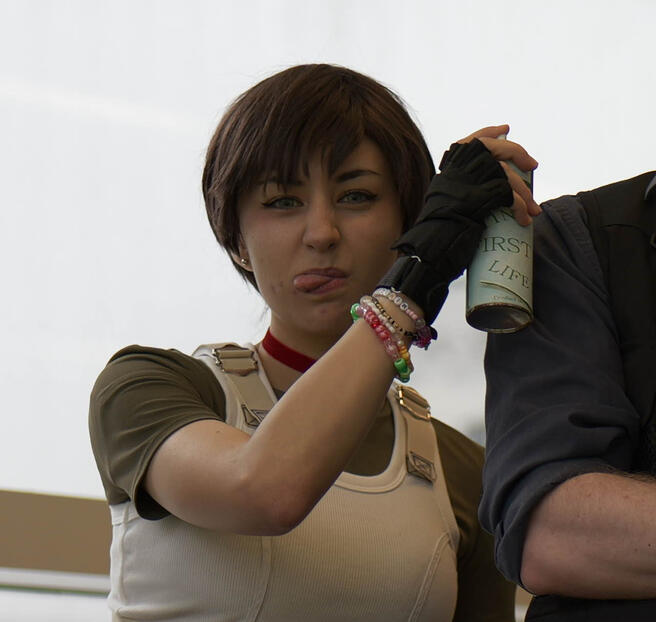 Rebecca Chambers cosplay (taken by @akumatizedcamembert)